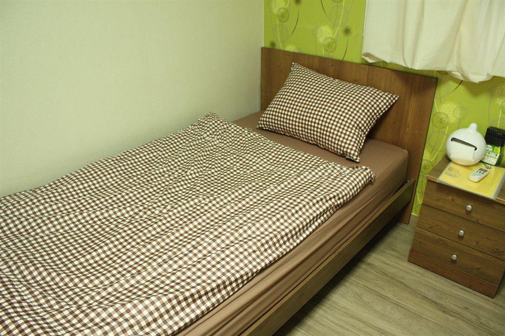Lee & No Guesthouse Hongdae Seoul Exterior foto