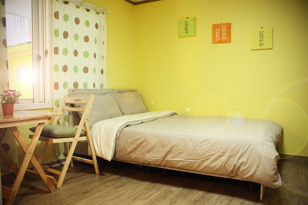Lee & No Guesthouse Hongdae Seoul Exterior foto