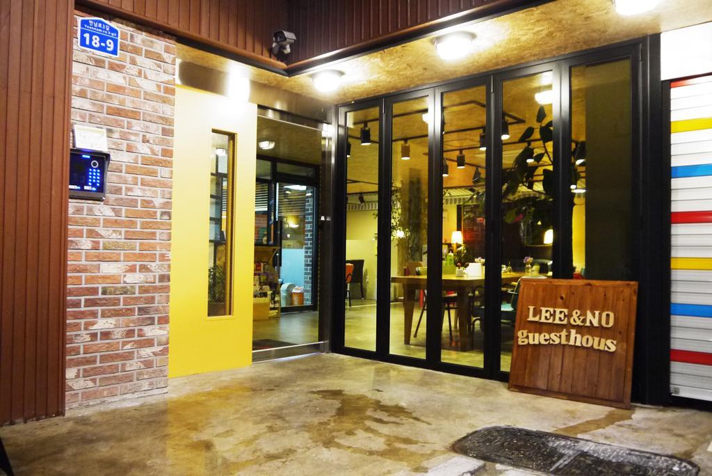 Lee & No Guesthouse Hongdae Seoul Exterior foto