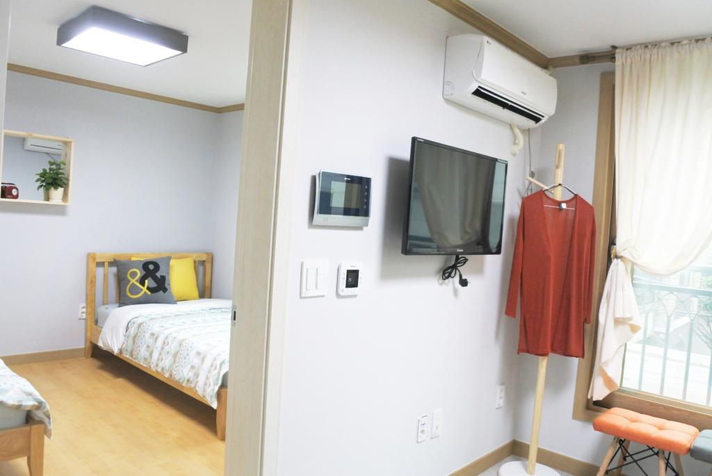 Lee & No Guesthouse Hongdae Seoul Exterior foto