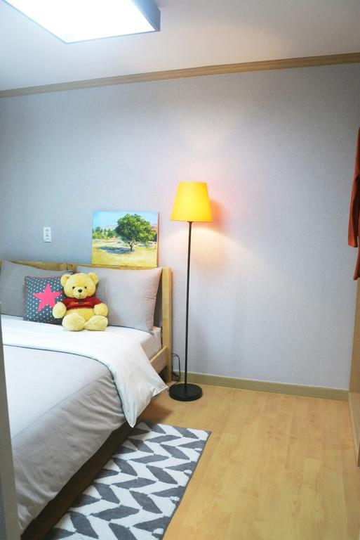 Lee & No Guesthouse Hongdae Seoul Exterior foto