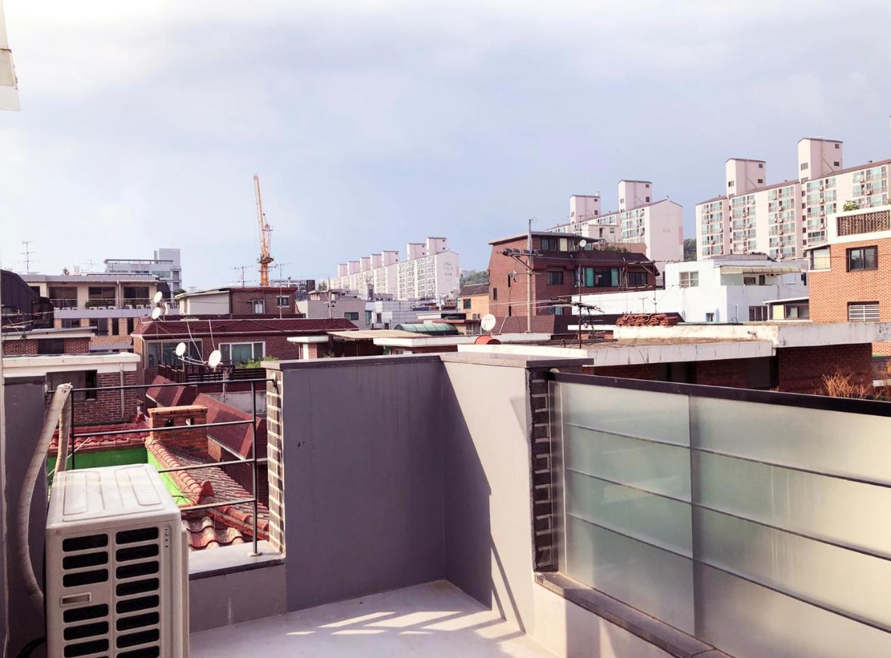 Lee & No Guesthouse Hongdae Seoul Exterior foto