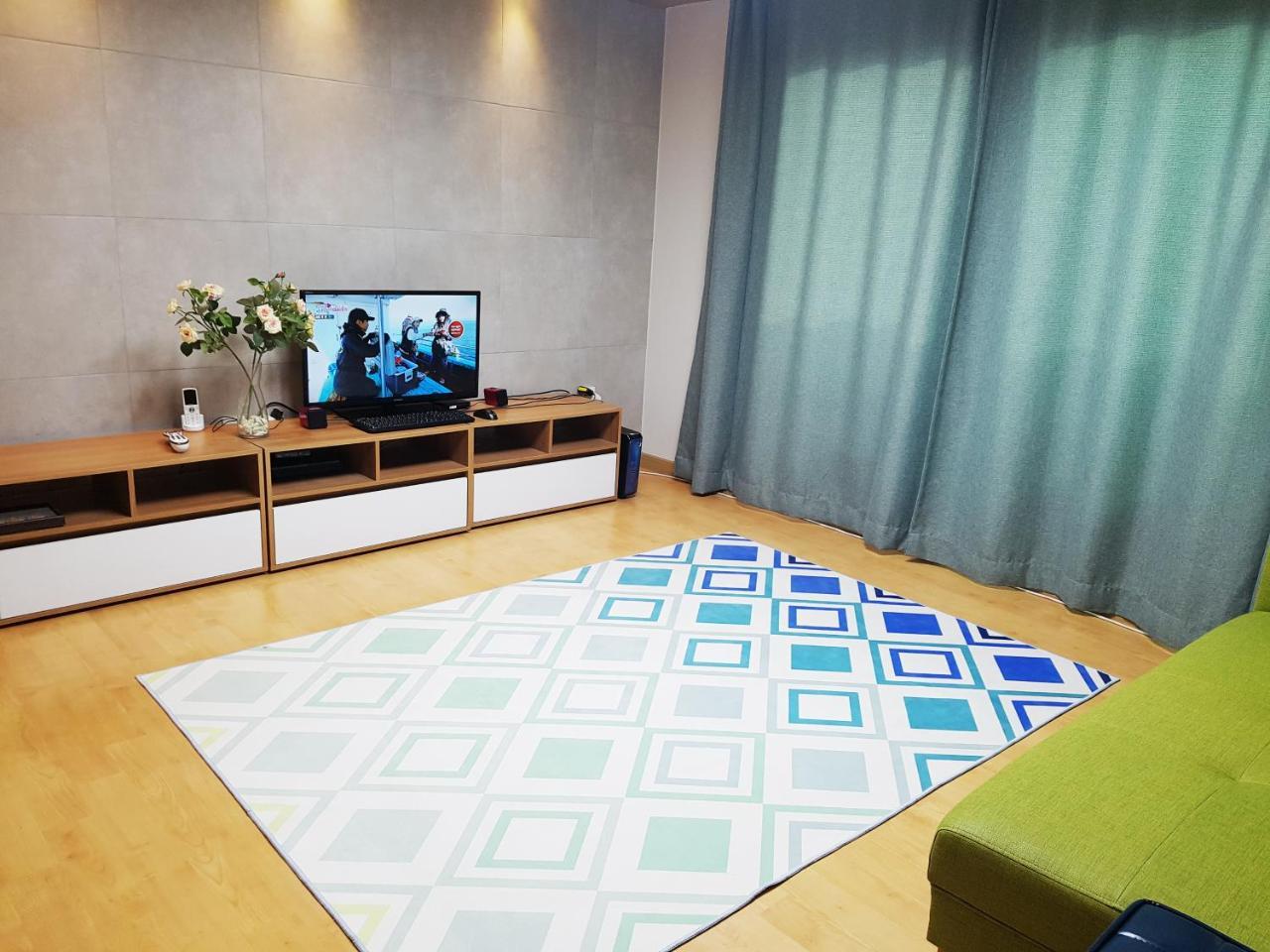 Lee & No Guesthouse Hongdae Seoul Exterior foto