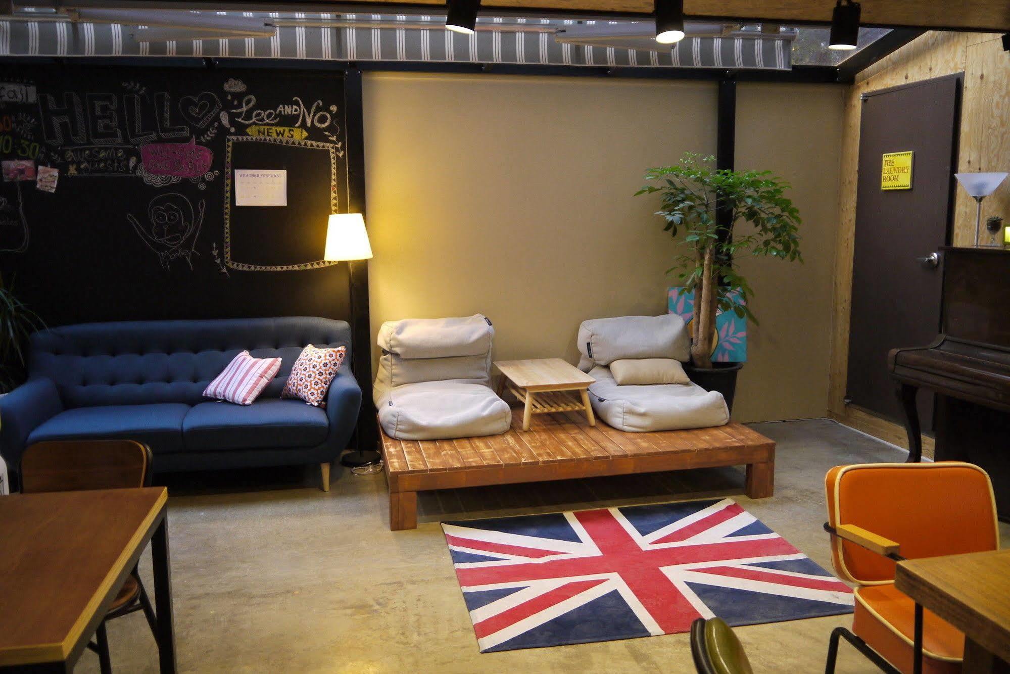 Lee & No Guesthouse Hongdae Seoul Exterior foto